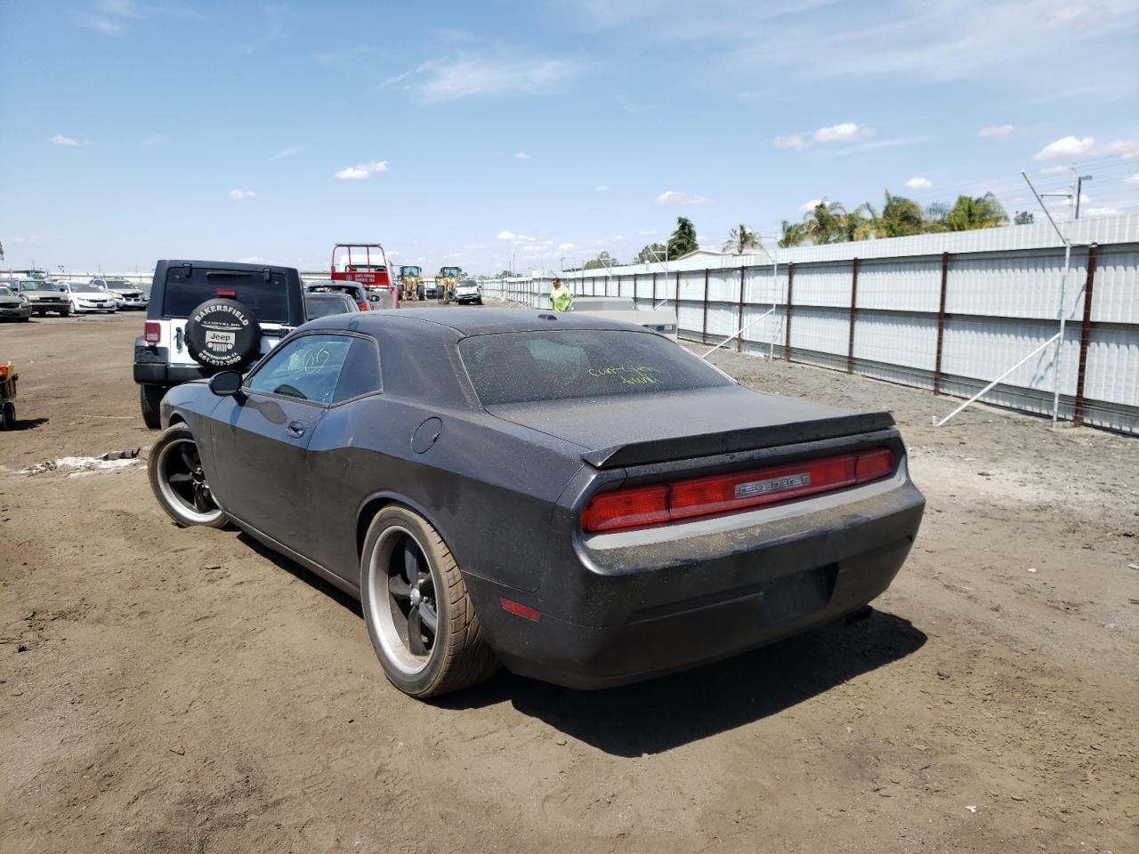 Photo 3 from auction – 2010 DODGE CHALLENGER with VIN 2B3CJ4DV1AH184211