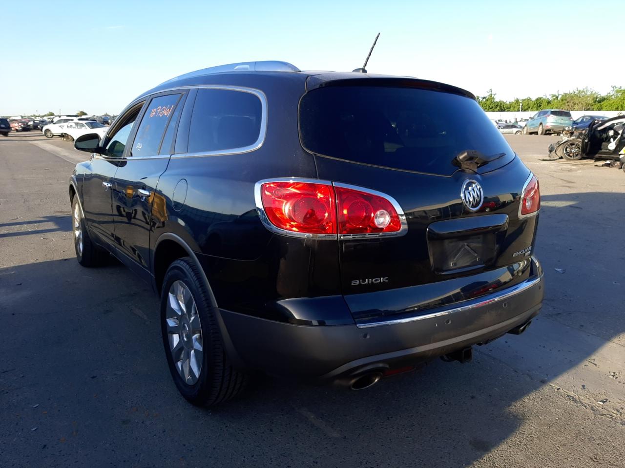 Photo 3 from auction – 2011 BUICK ENCLAVE CX with VIN 5GAKRCED1BJ407786