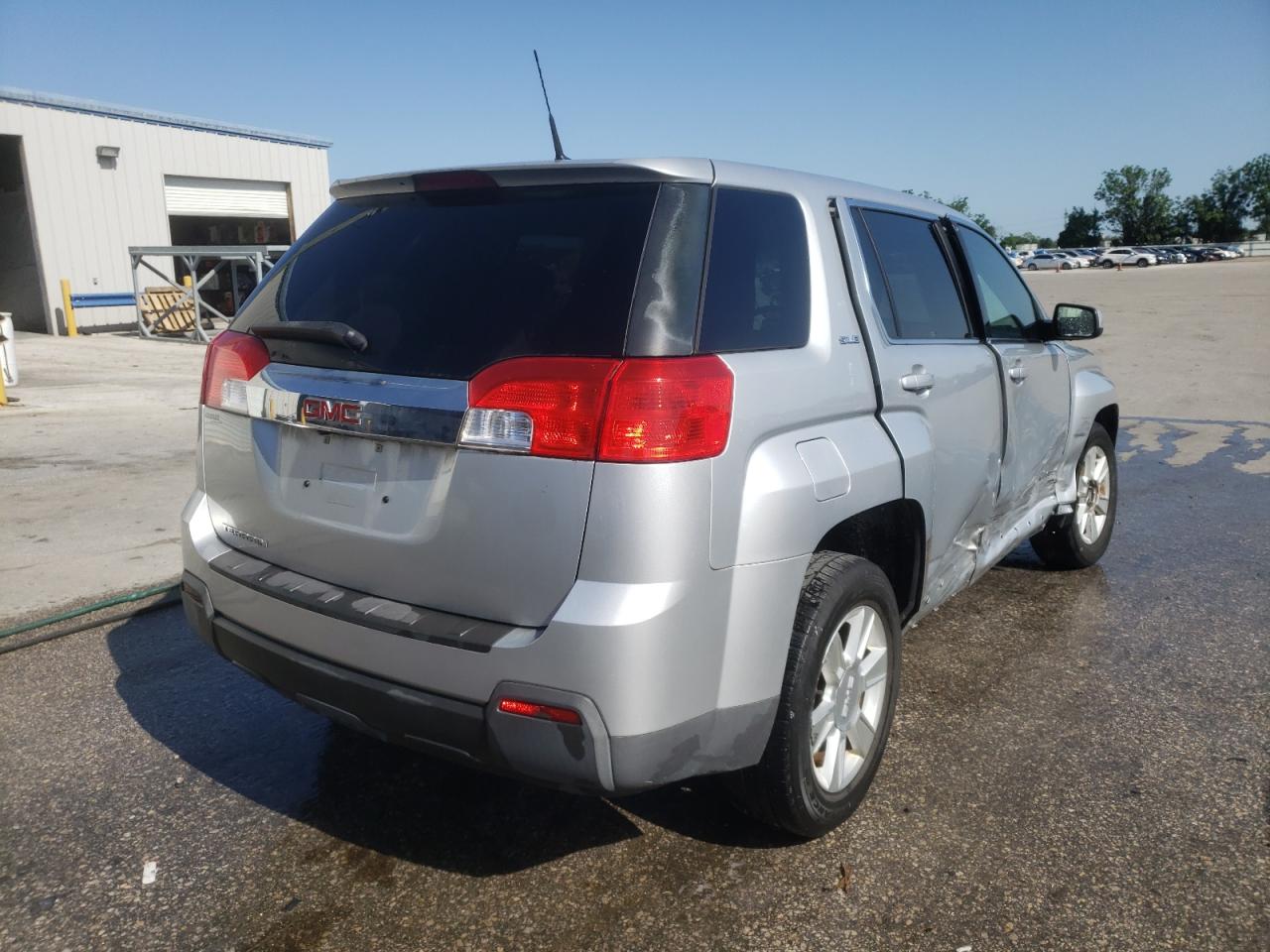 Photo 4 from auction – 2010 GMC TERRAIN SL with VIN 2CTALBEW6A6313426