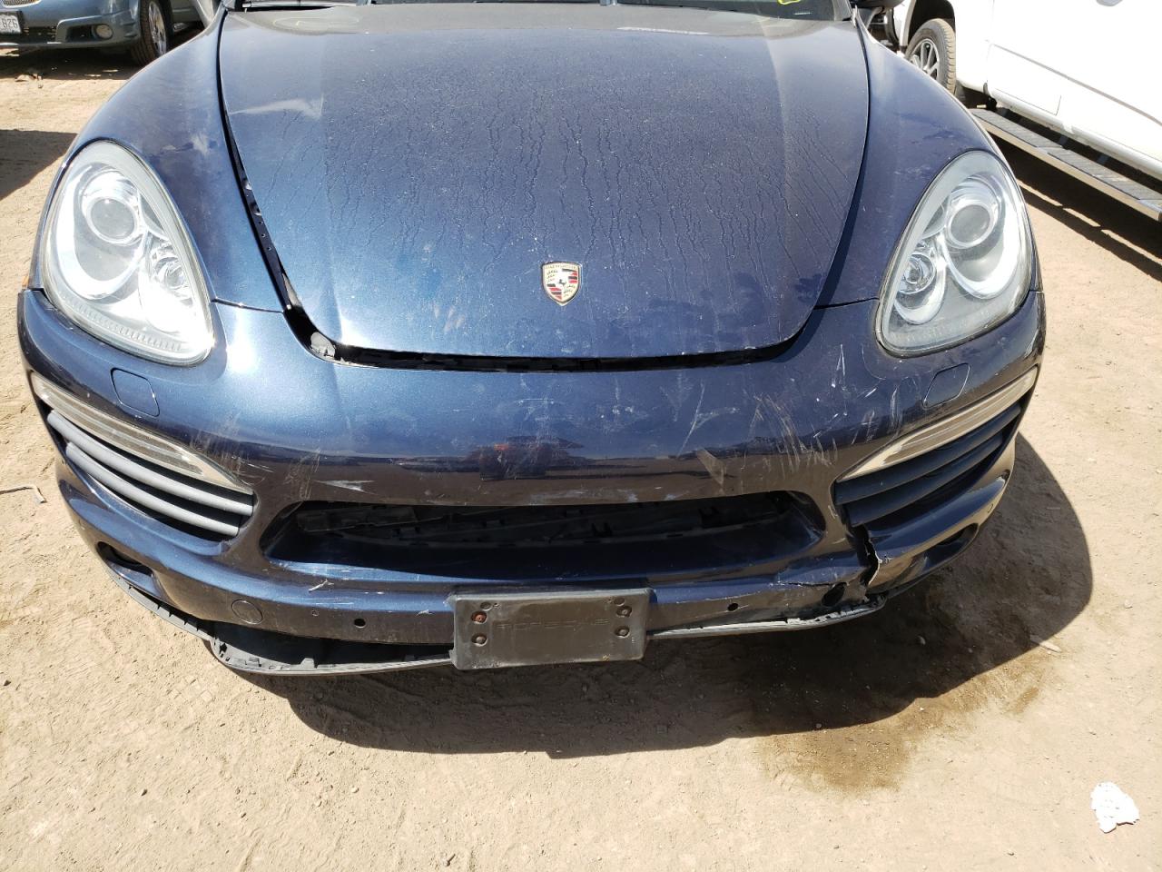 Photo 9 from auction – 2011 PORSCHE CAYENNE S with VIN WP1AE2A28BLA91715