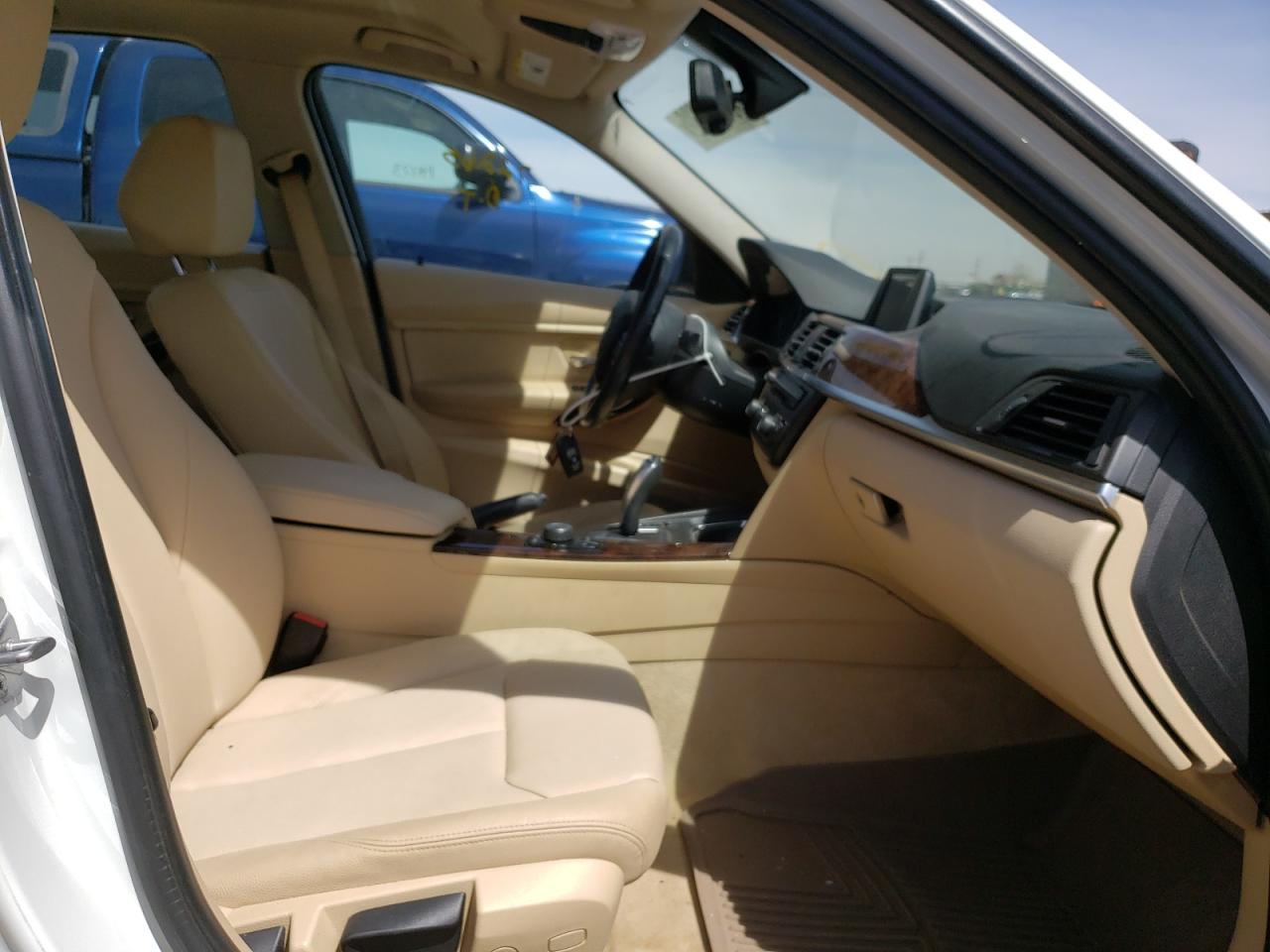 Photo 5 from auction – 2014 BMW 320 I XDRI with VIN WBA3C3C53EF986297