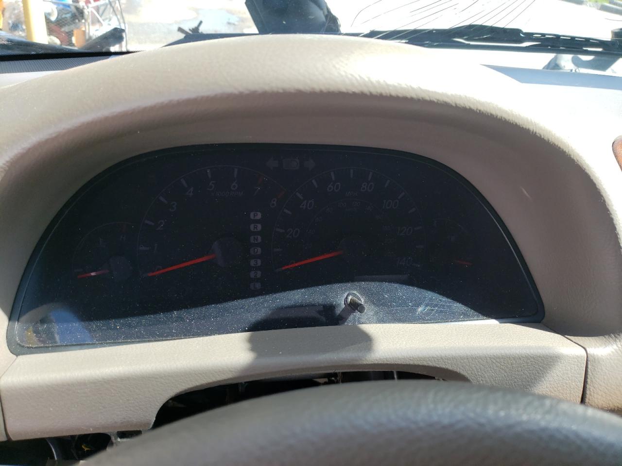 Photo 8 from auction – 2005 TOYOTA CAMRY LE with VIN 4T1BE32K35U522109