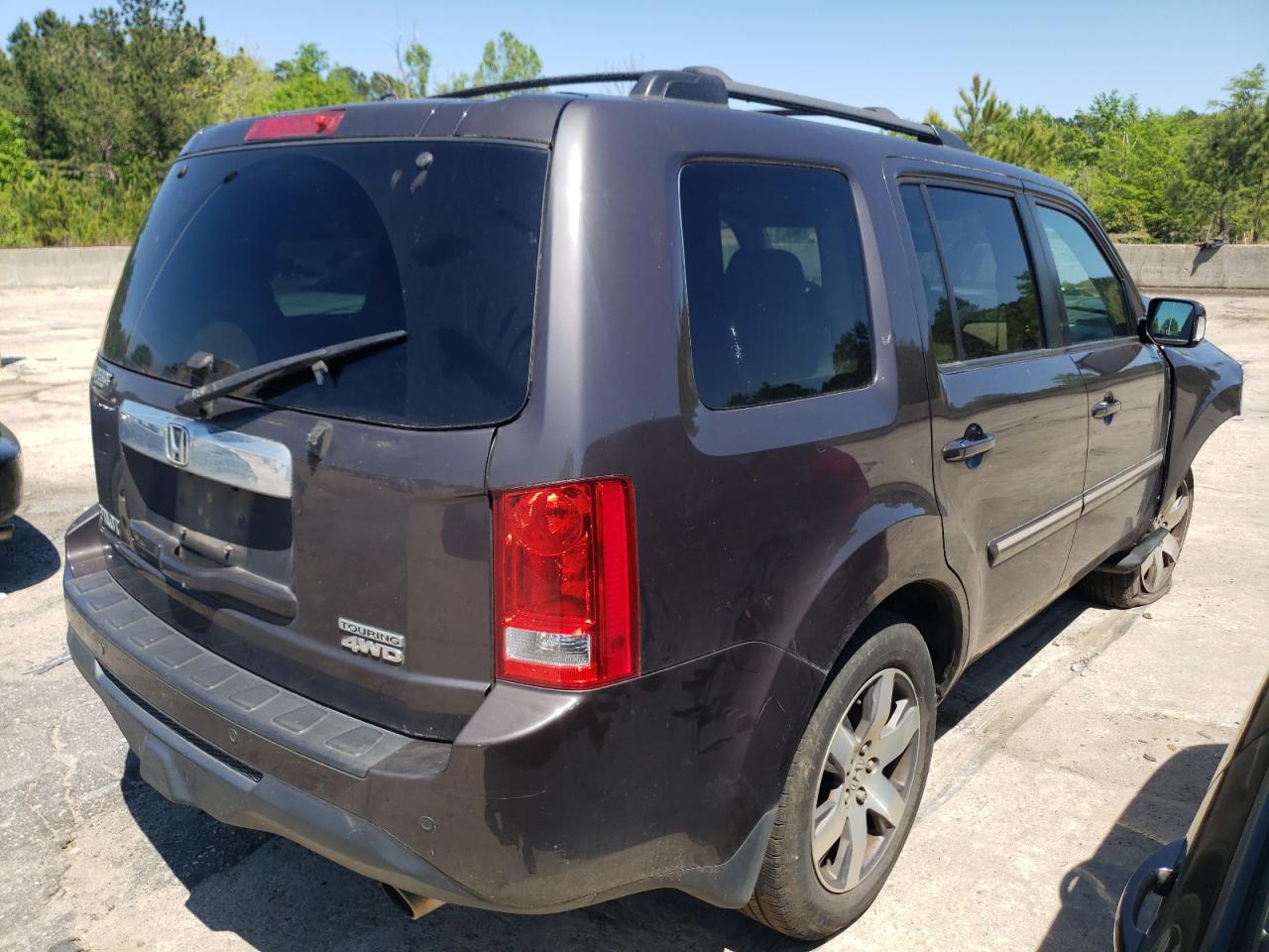 Photo 4 from auction – 2014 HONDA PILOT TOUR with VIN 5FNYF4H97EB052195
