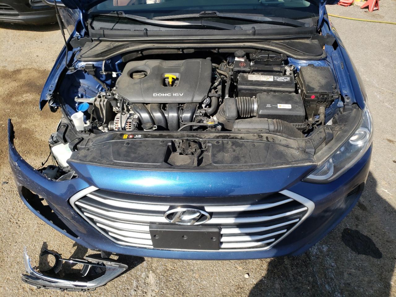 Photo 7 from auction – 2017 HYUNDAI ELANTRA SE with VIN 5NPD74LF8HH198328
