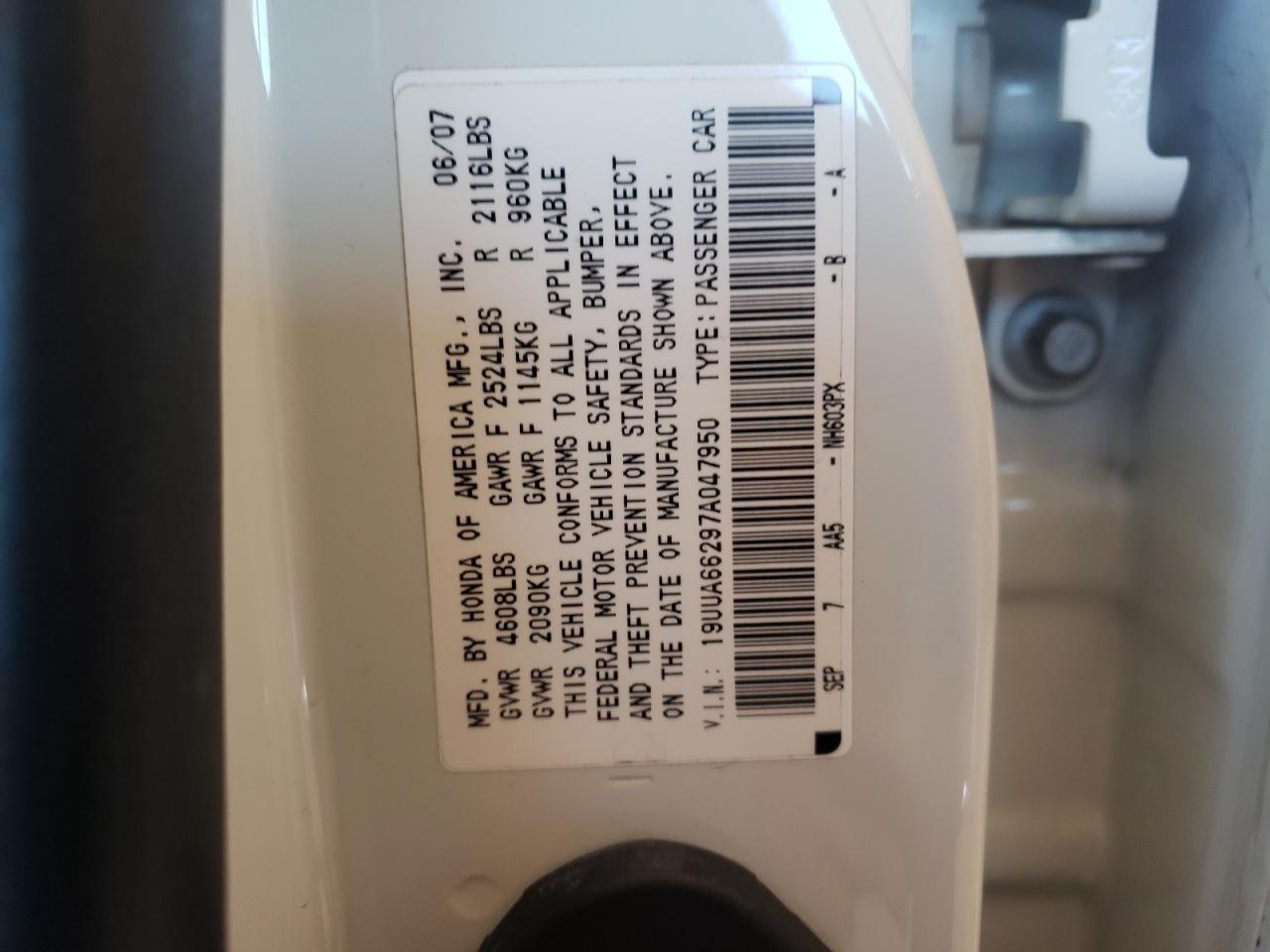 Photo 10 from auction – 2007 ACURA TL with VIN 19UUA66297A047950