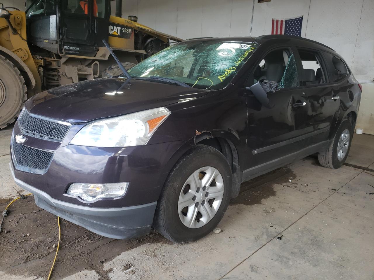 Photo 2 from auction – 2010 CHEVROLET TRAVERSE L with VIN 1GNLREED6AS108339