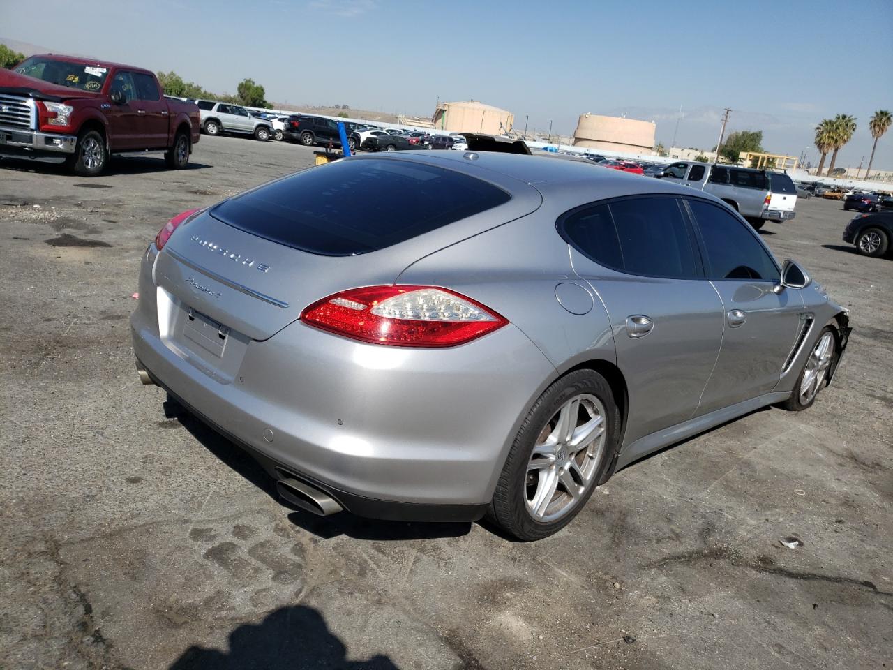 Photo 4 from auction – 2012 PORSCHE PANAMERA 2 with VIN WP0AA2A74CL018500