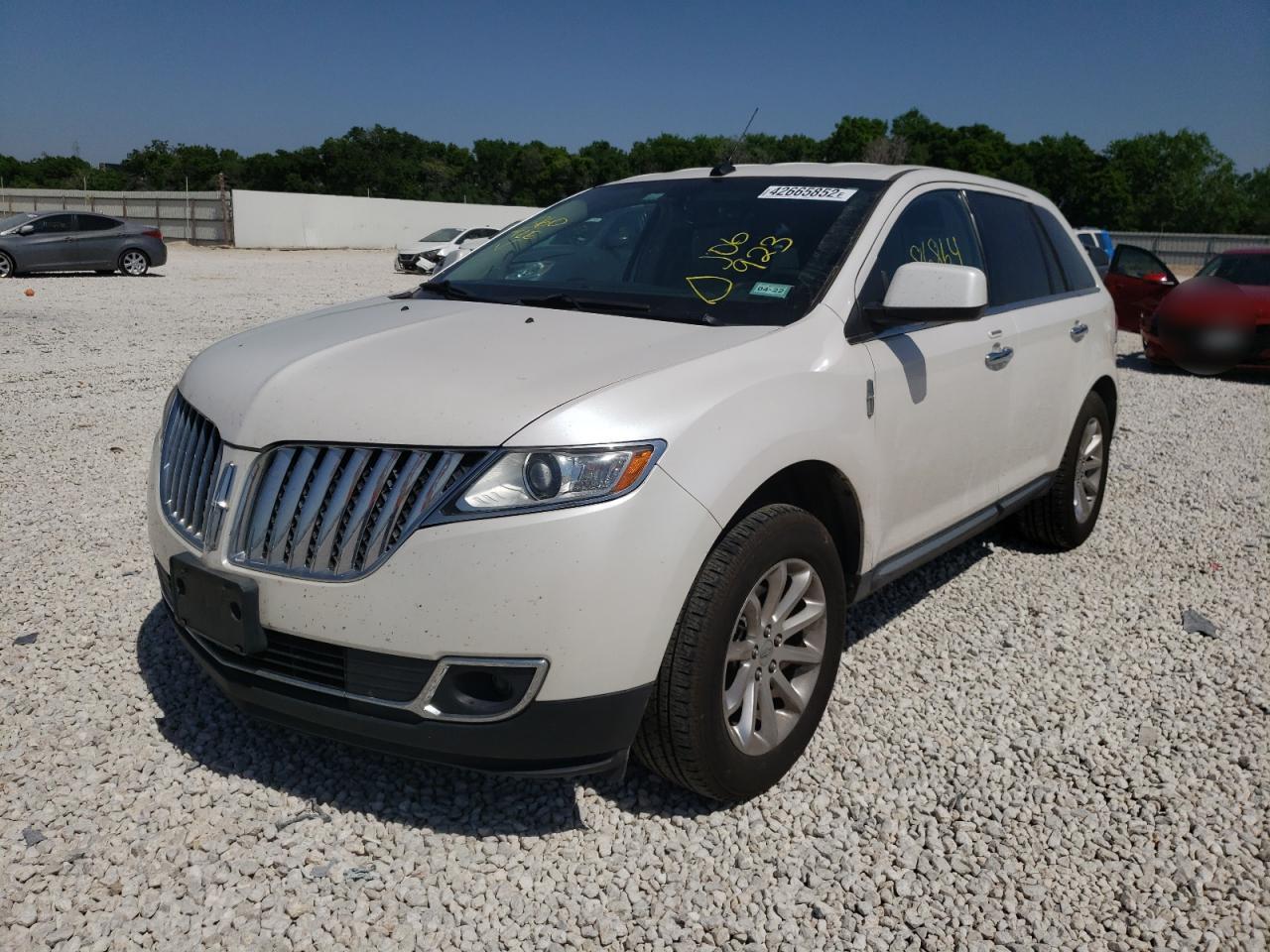 Photo 2 from auction – 2011 LINCOLN MKX with VIN 2LMDJ6JK2BBJ06923