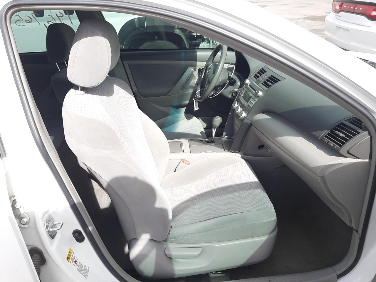 Photo 5 from auction – 2011 TOYOTA CAMRY BASE with VIN 4T4BF3EK1BR087973