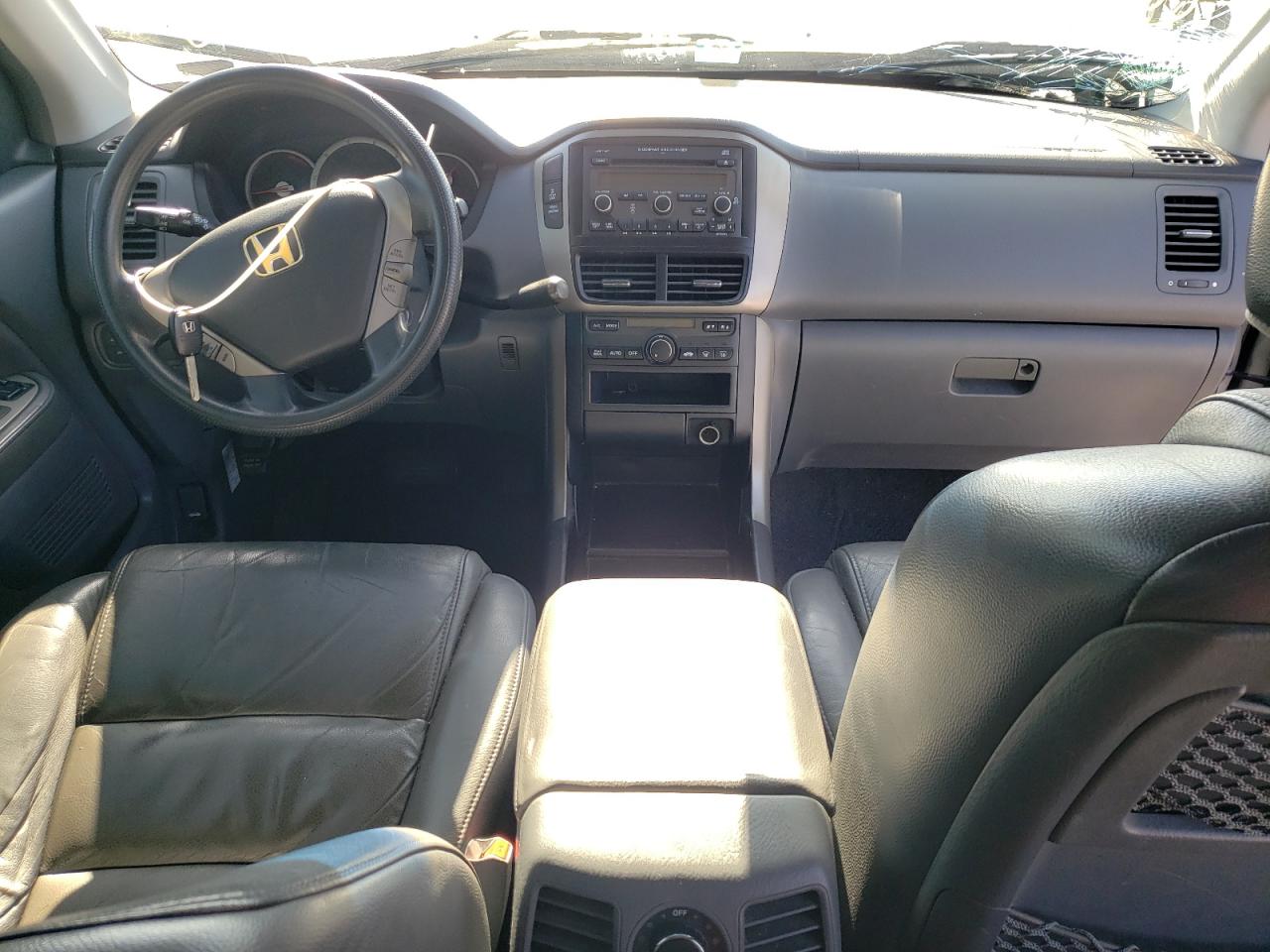 Фото 9 с аукциона – 2006 HONDA PILOT EX с VIN 5FNYF18446B012645
