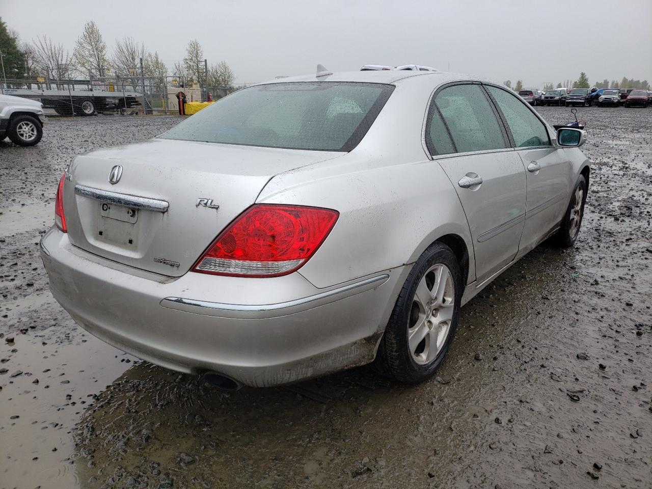 Photo 4 from auction – 2005 ACURA RL with VIN JH4KB16575C008094