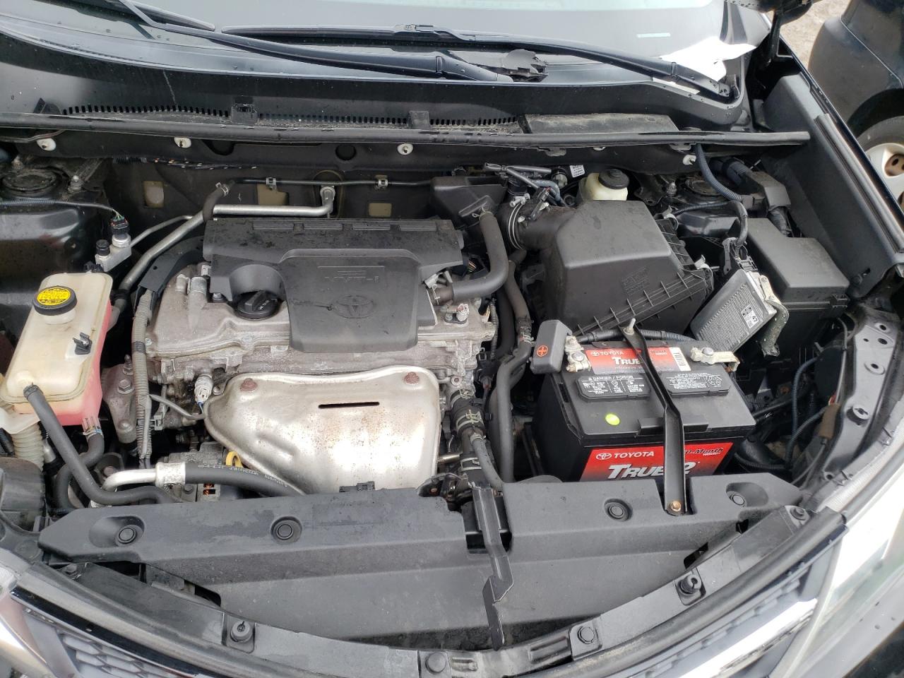 Photo 7 from auction – 2015 TOYOTA RAV4 XLE with VIN 2T3RFREV8FW365531