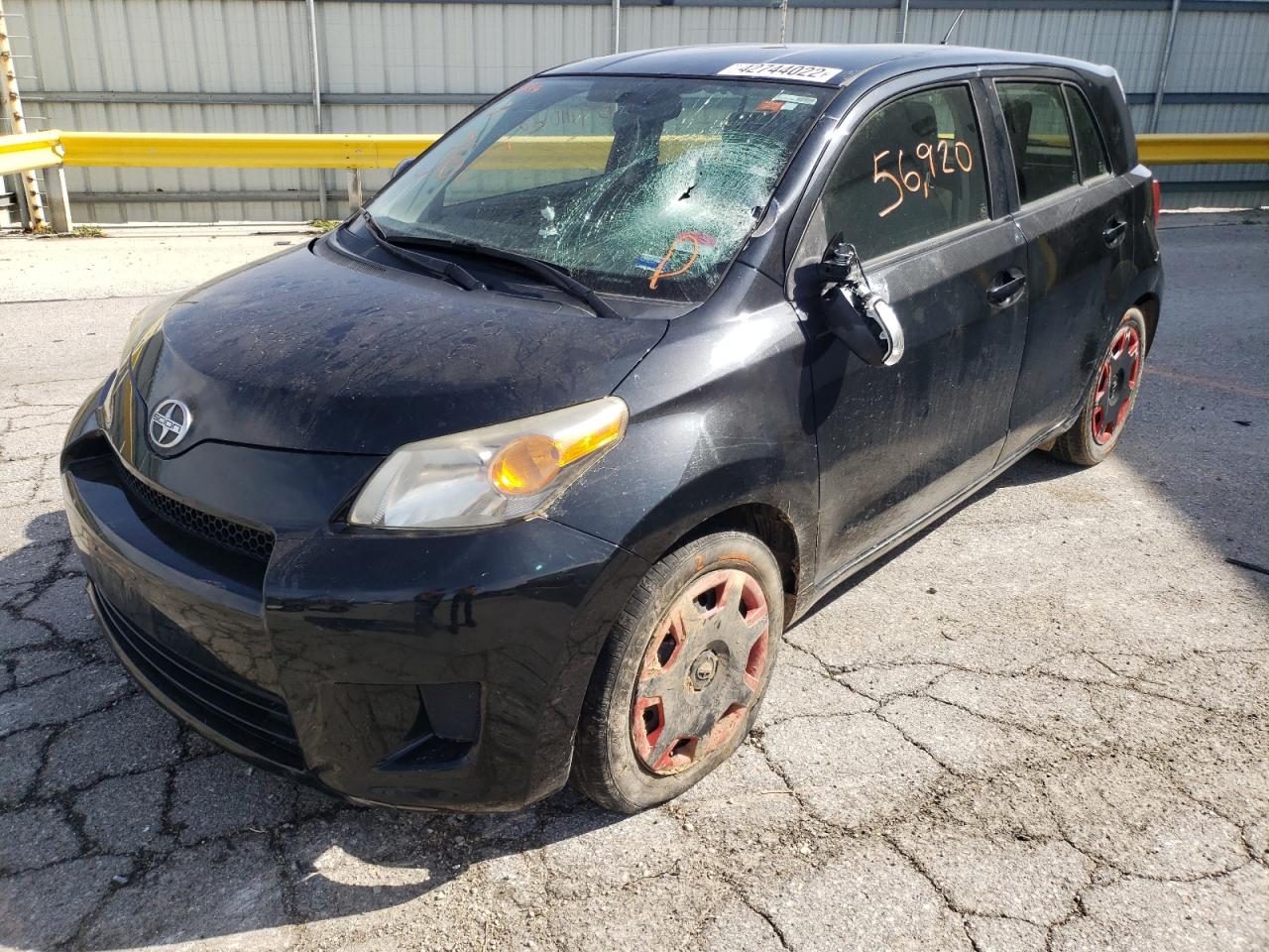 Photo 2 from auction – 2014 TOYOTA SCION XD with VIN JTKKUPB48E1042206