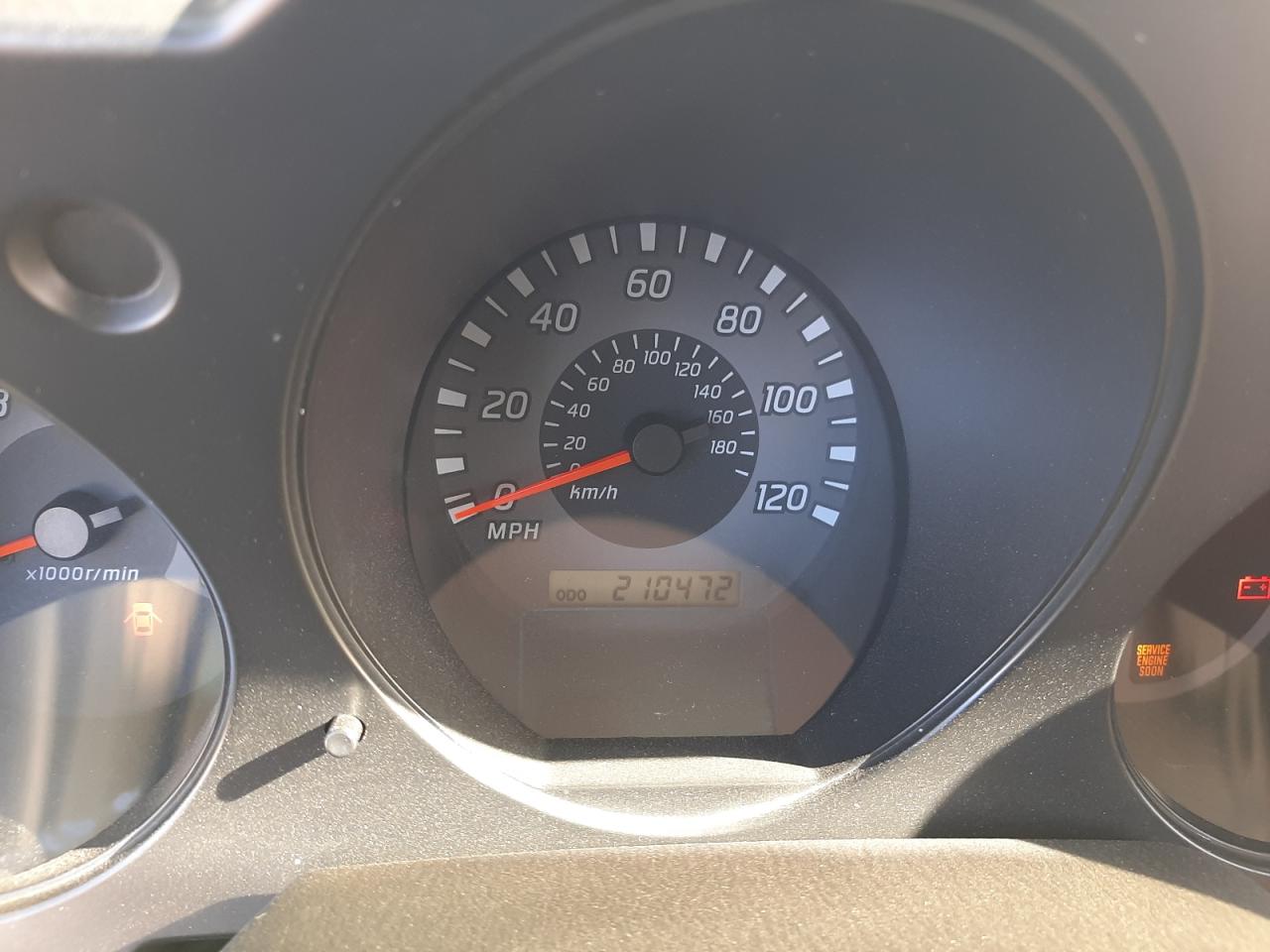 Photo 8 from auction – 2003 NISSAN FRONTIER K with VIN 1N6ED26T13C446567