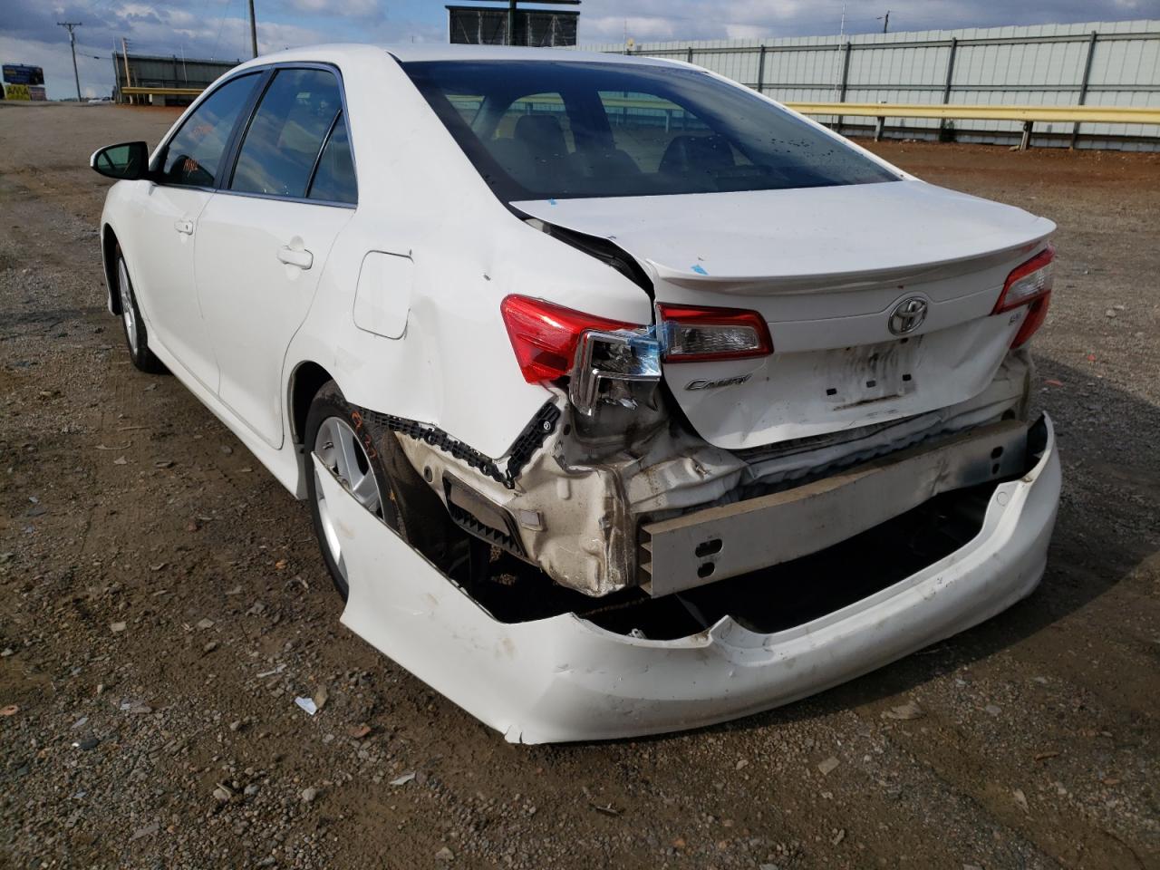 Photo 3 from auction – 2014 TOYOTA CAMRY L with VIN 4T1BF1FK9EU793977