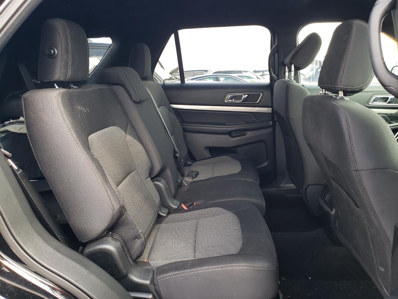 Photo 6 from auction – 2018 FORD EXPLORER X with VIN 1FM5K8D87JGA41034