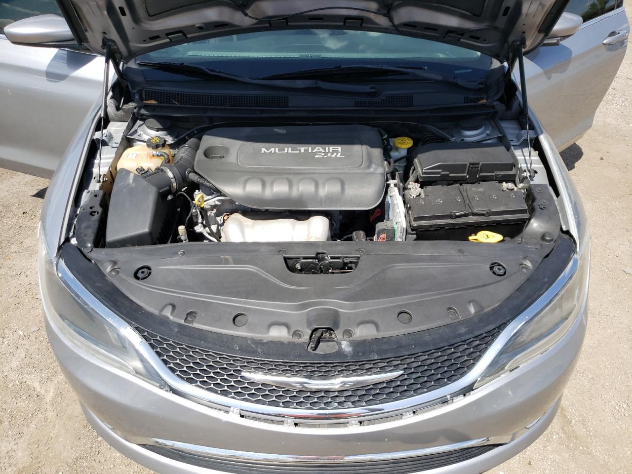 Фото 7 с аукциона – 2015 CHRYSLER 200 LIMITE с VIN 1C3CCCAB6FN657388