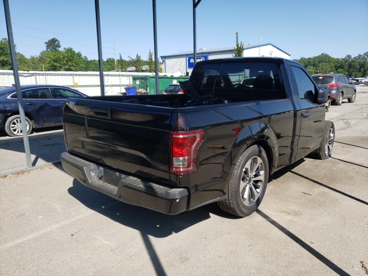 Foto 16 de la subasta – 2016 FORD F150 con VIN 1FTMF1CF1GKD52038
