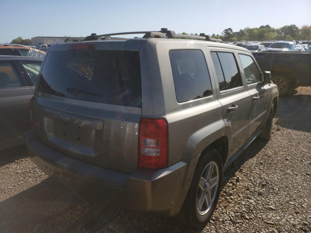Photo 4 from auction – 2007 JEEP PATRIOT SP with VIN 1J8FF28W37D370531