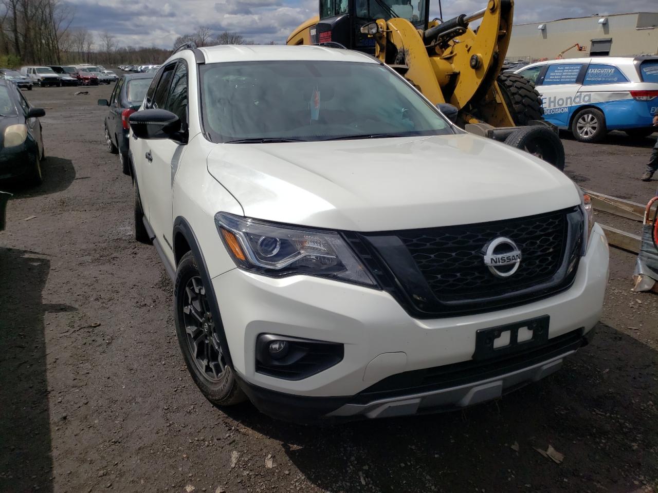 NISSAN PATHFINDER 2020 with VIN 5N1DR2BM5LC606489 - Photo from auction