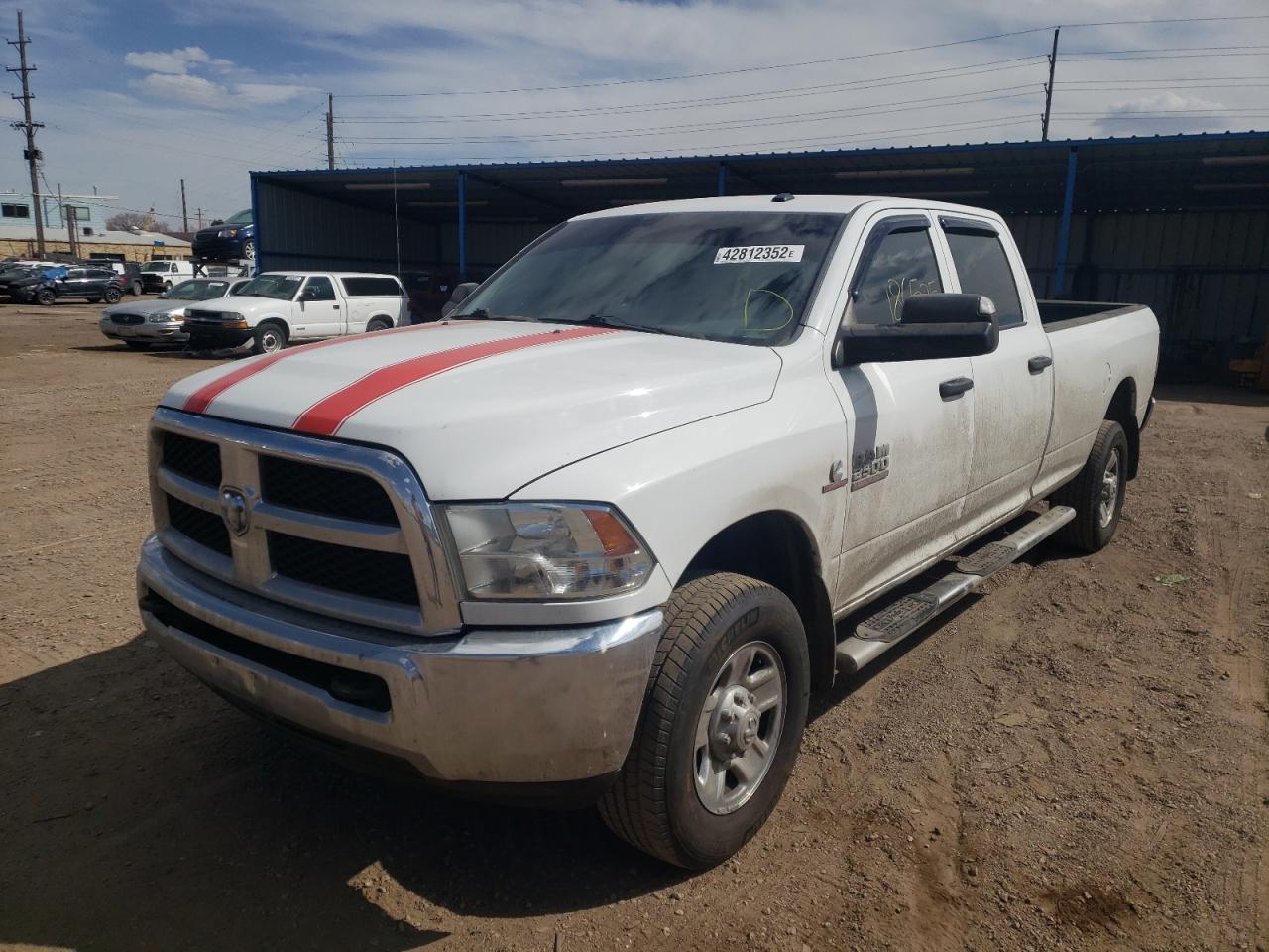 Photo 2 from auction – 2015 RAM 2500 ST with VIN 3C6UR5HL1FG527771