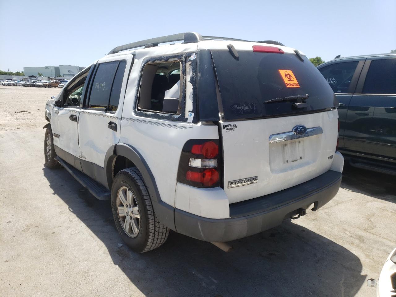 Photo 3 from auction – 2006 FORD EXPLORER X with VIN 1FMEU63E06UB17272