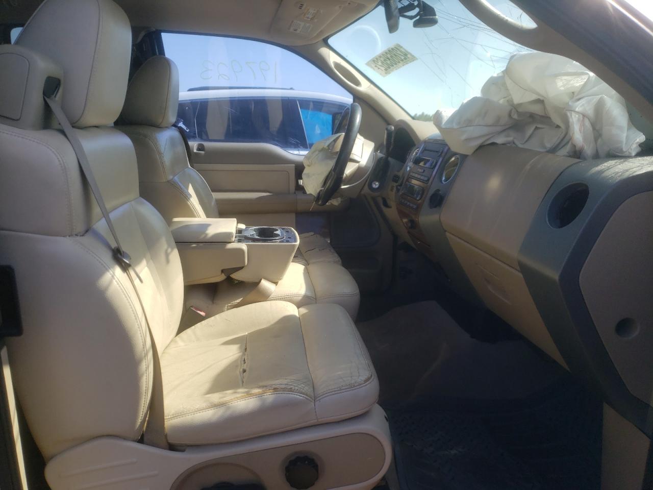 Photo 5 from auction – 2004 FORD F150 with VIN 1FTPX12554NC69063