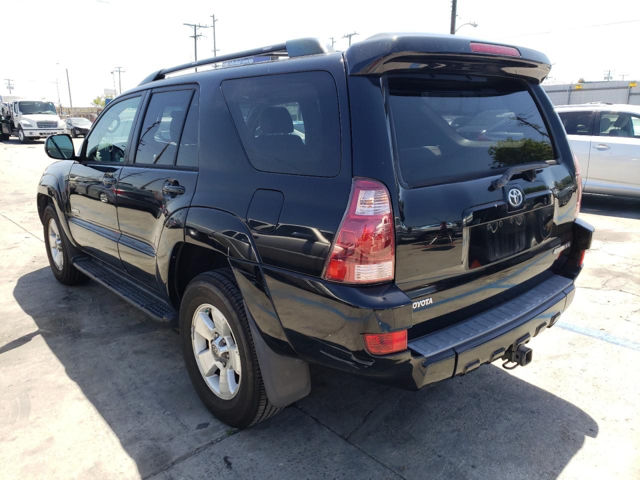 Photo 3 from auction – 2005 TOYOTA 4RUNNER LI with VIN JTEZU17R858034276