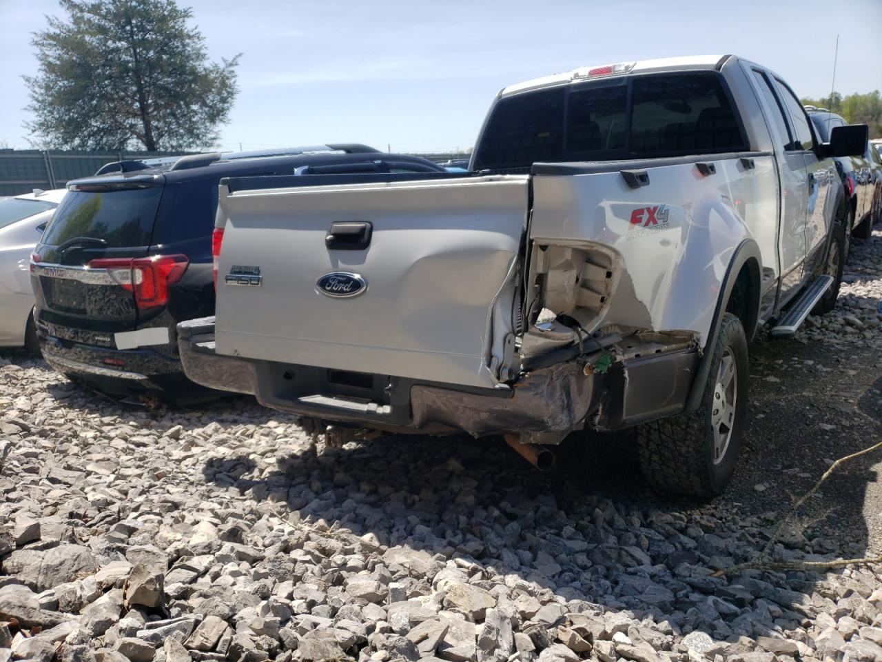 Photo 4 from auction – 2004 FORD F150 with VIN 1FTPX04574KB12823