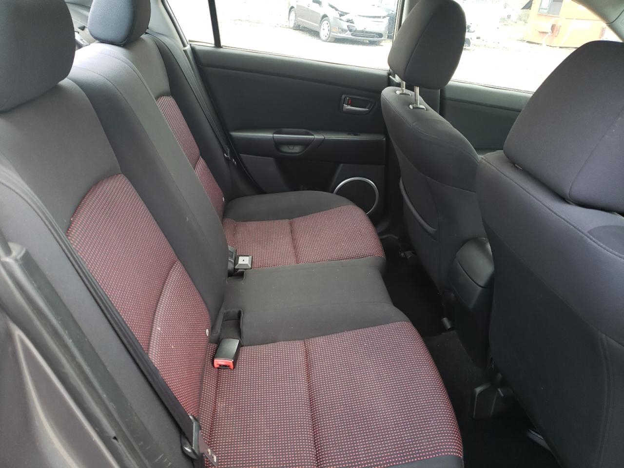 Photo 6 from auction – 2005 MAZDA 3 S with VIN JM1BK323851220516