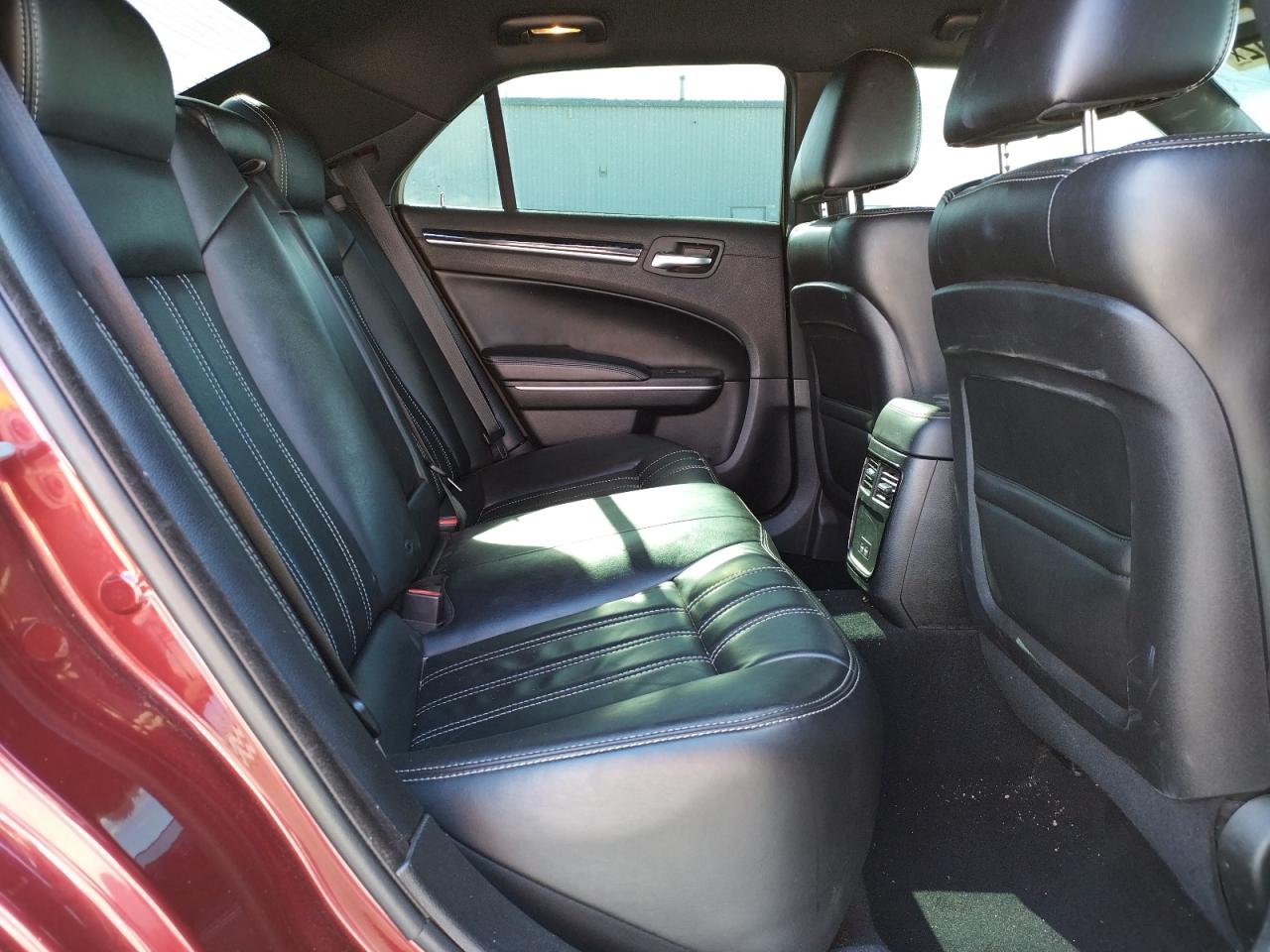 صورة رقم 6 من المزاد - 2019 CHRYSLER 300 S مع VIN 2C3CCABG1KH534325