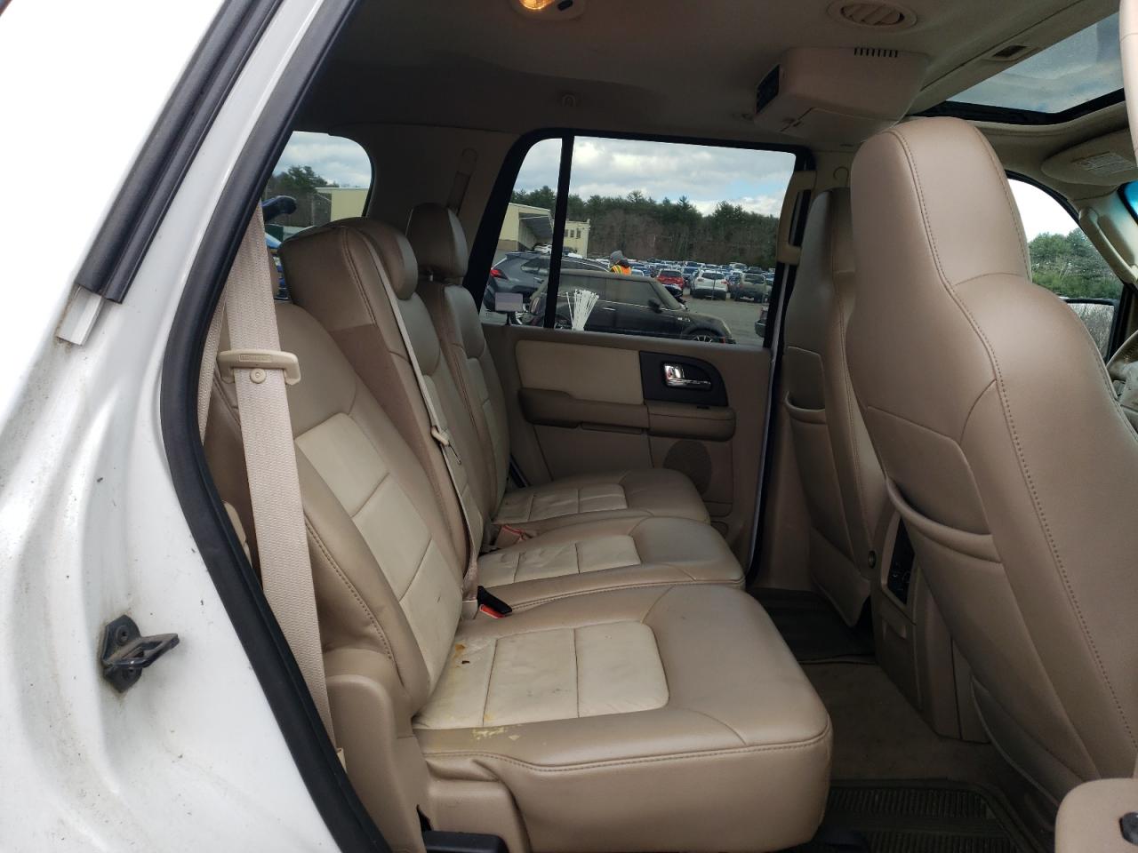 Photo 6 from auction – 2006 FORD EXPEDITION with VIN 1FMFU18556LA56233
