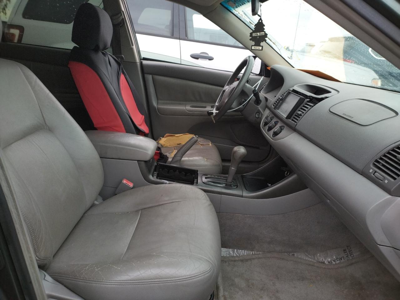 Photo 5 from auction – 2002 TOYOTA CAMRY LE with VIN JTDBE32K220024586