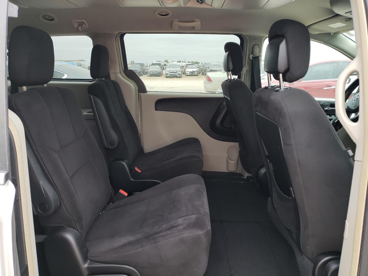 Photo 6 from auction – 2011 DODGE GRAND CARA with VIN 2D4RN5DG8BR720672