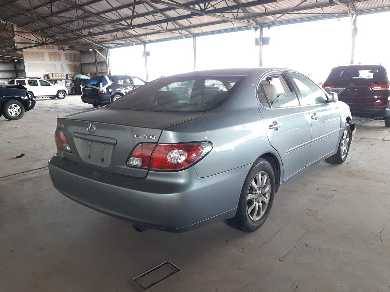 Photo 4 from auction – 2004 LEXUS ES 330 with VIN JTHBA30G145009351