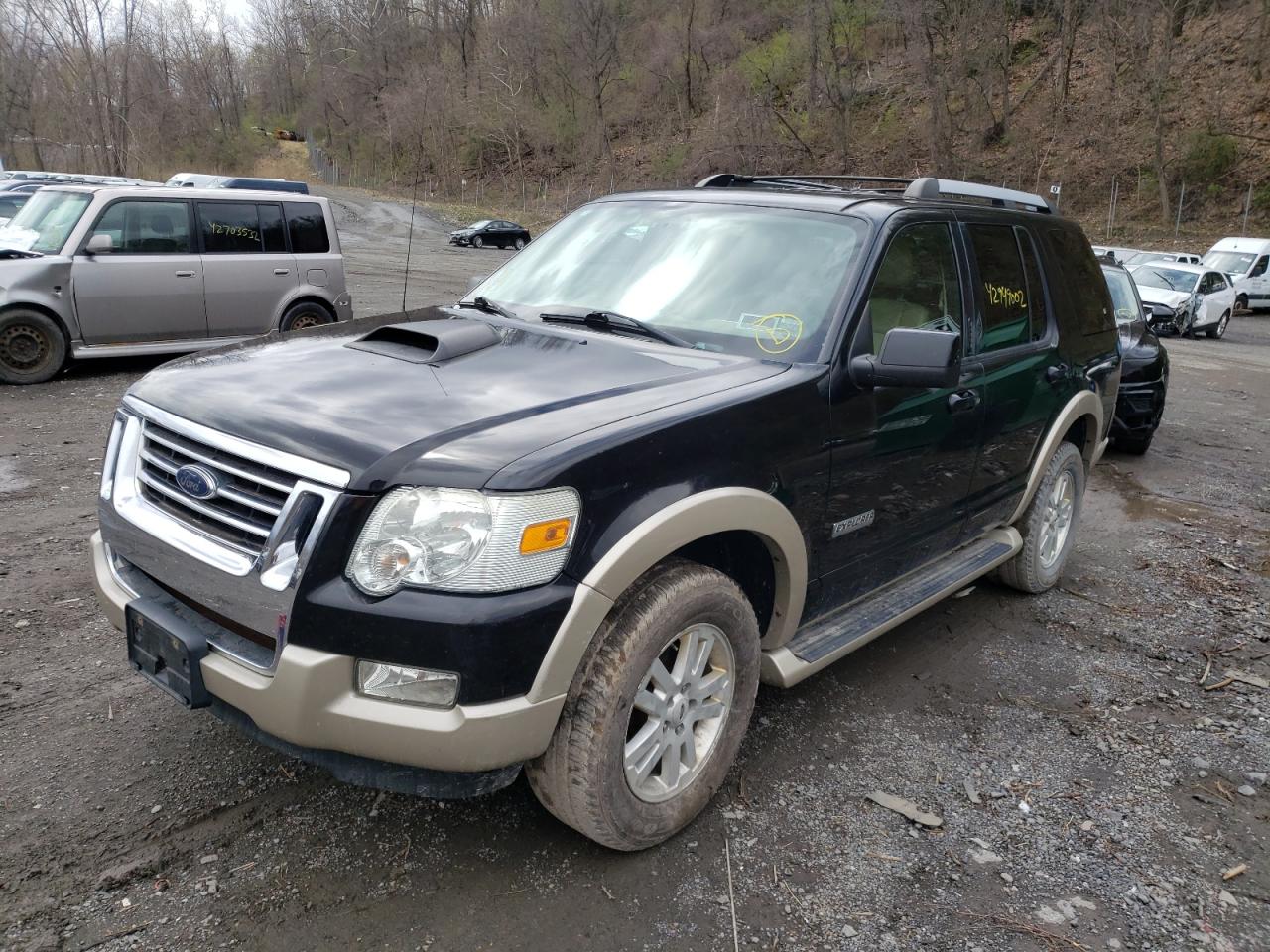 Photo 2 from auction – 2007 FORD EXPLORER E with VIN 1FMEU74E17UA41258