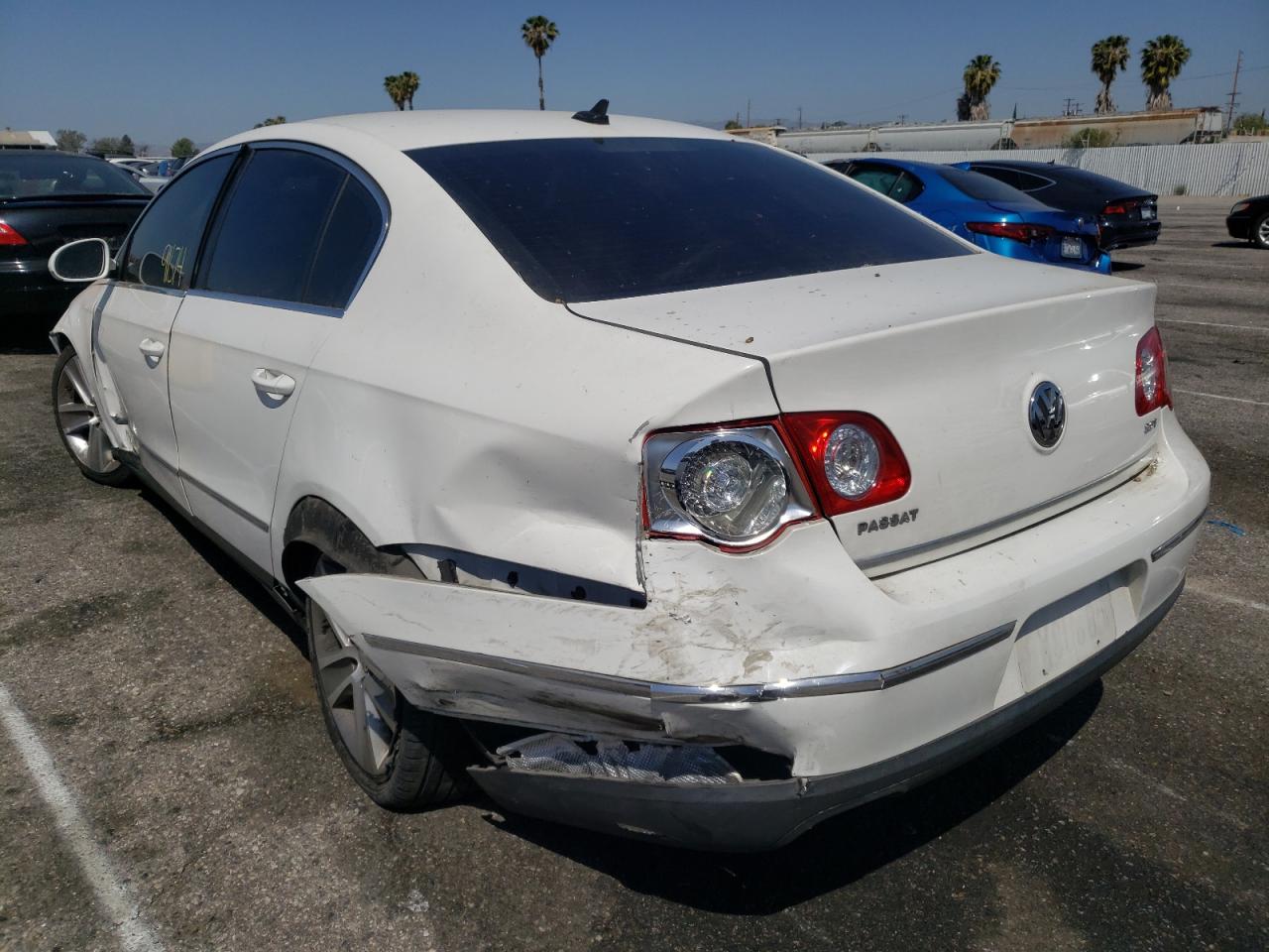 Photo 3 from auction – 2010 VOLKSWAGEN PASSAT KOM with VIN WVWJM7ANXAE090872