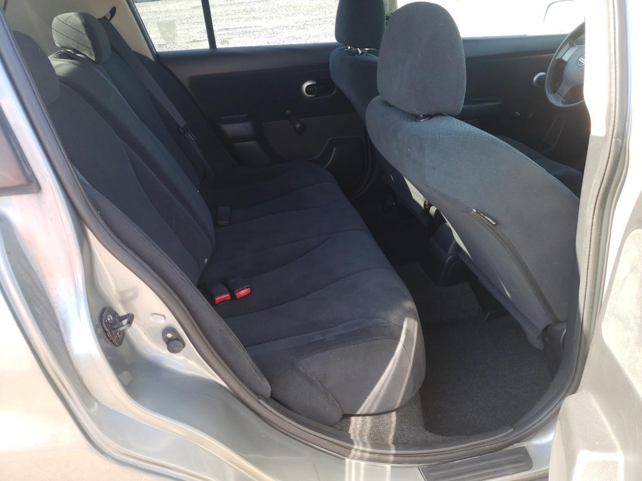 Photo 6 from auction – 2010 NISSAN VERSA S with VIN 3N1BC1CP1AL403197