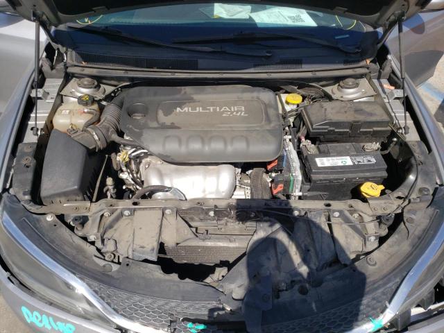 Photo 7 from auction – 2015 CHRYSLER 200 LIMITE with VIN 1C3CCCAB5FN587561