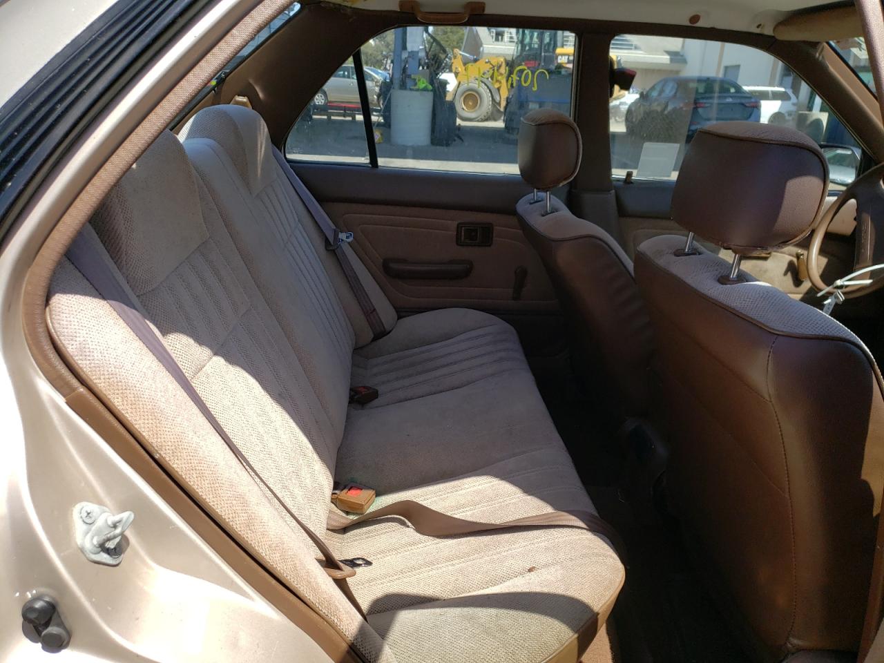 Photo 6 from auction – 1992 TOYOTA COROLLA DL with VIN 1NXAE94A0NZ371765