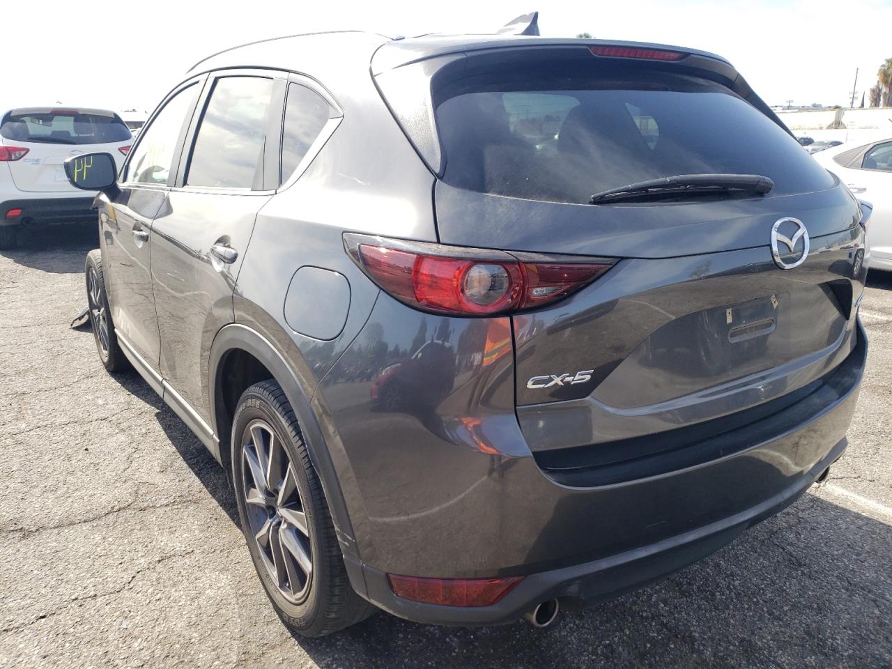 Photo 3 from auction – 2018 MAZDA CX-5 TOURI with VIN JM3KFACM3J0323771