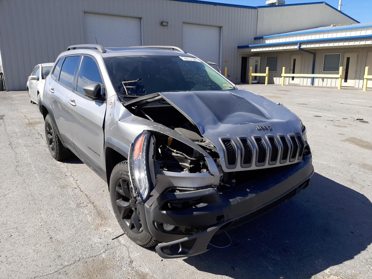 Photo 1 from auction – 2015 JEEP CHEROKEE T with VIN 1C4PJMBS4FW699317