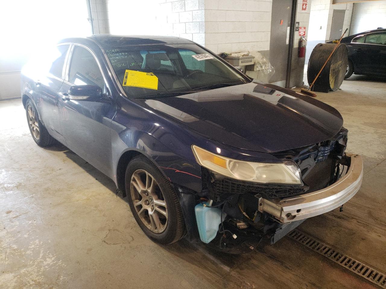 ACURA TL 2009 with VIN 19UUA86549A001841 - Photo from auction