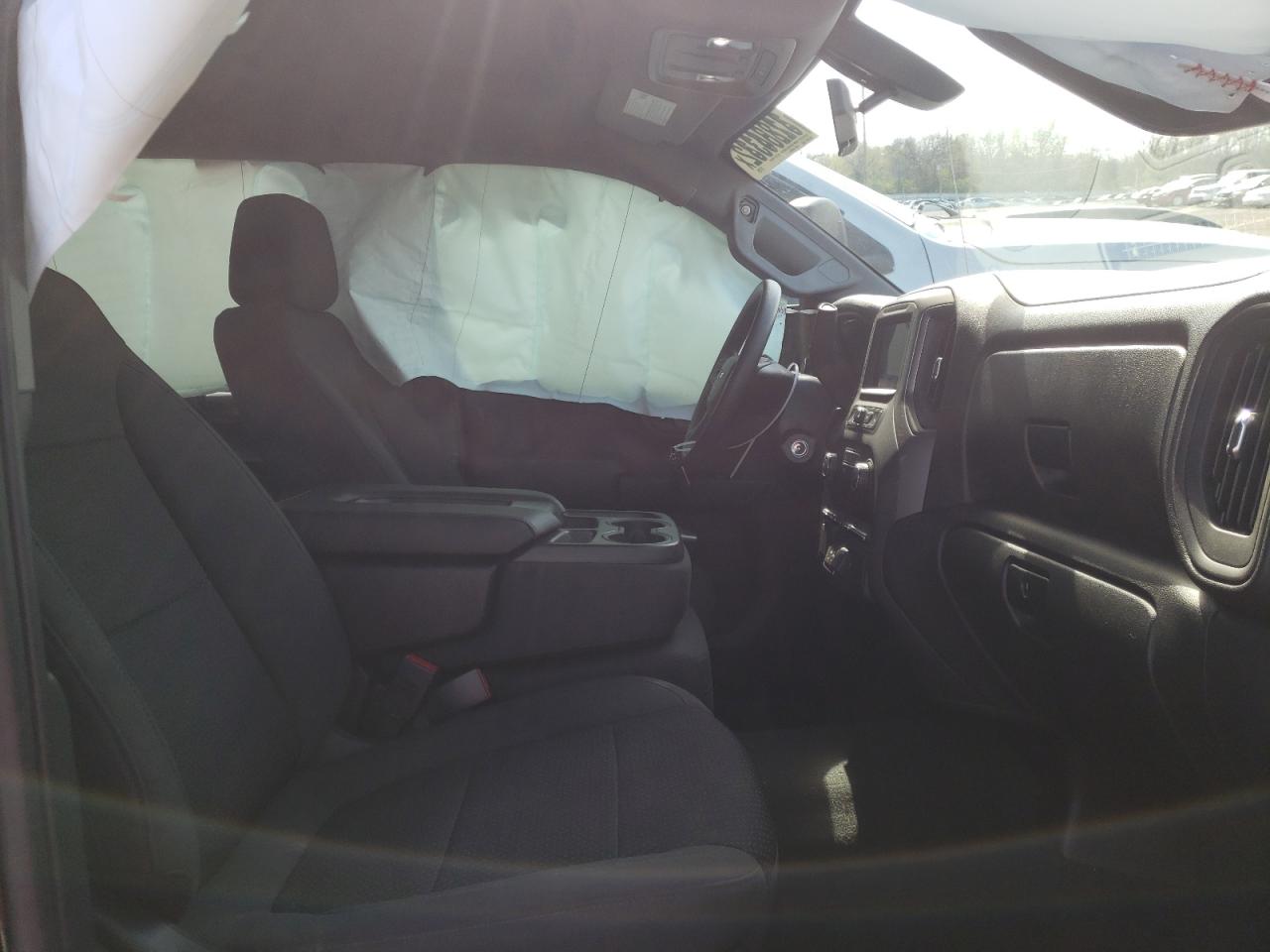 Photo 5 from auction – 2021 CHEVROLET SILVERADO with VIN 1GCPYCEFXMZ362344