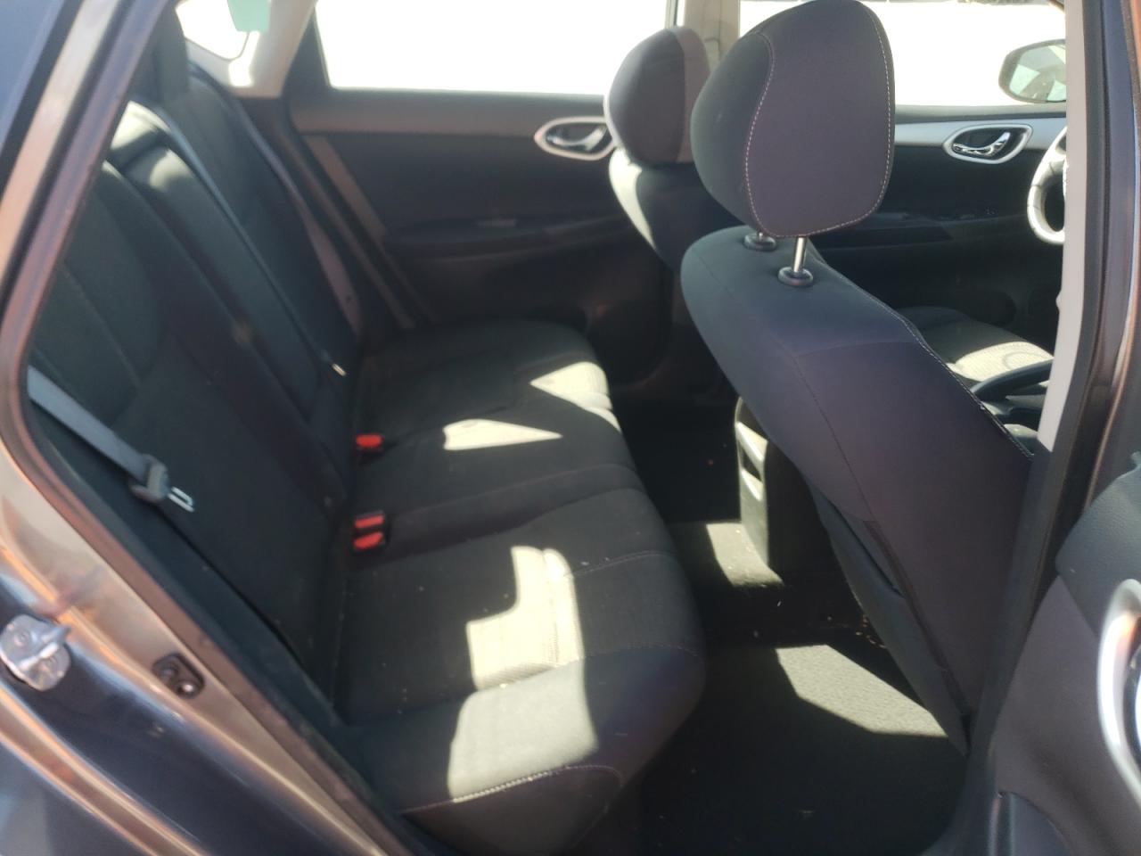 Photo 6 from auction – 2015 NISSAN SENTRA S with VIN 3N1AB7AP2FY358754