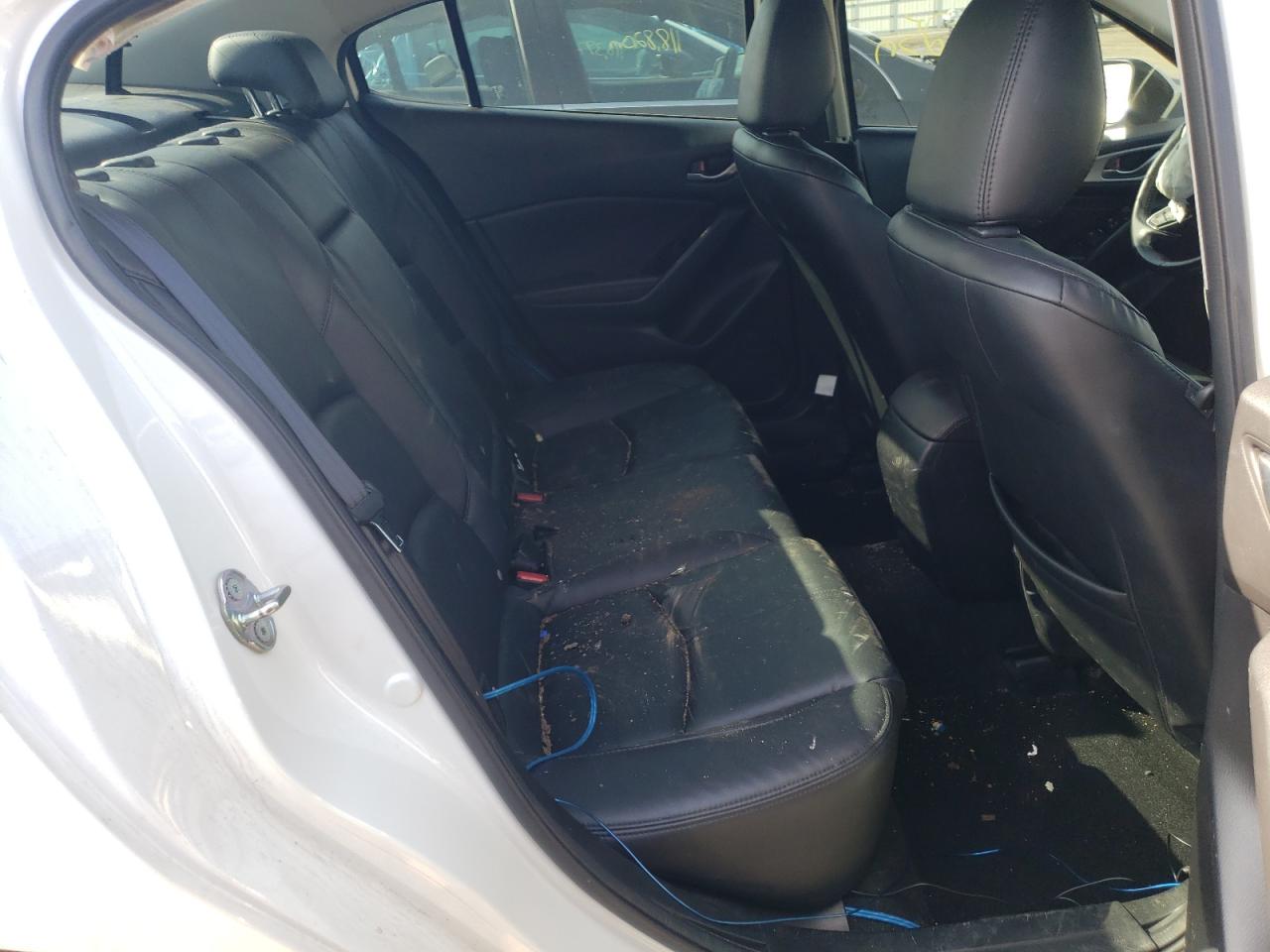 Photo 6 from auction – 2017 MAZDA 3 TOURING with VIN 3MZBN1V71HM105223