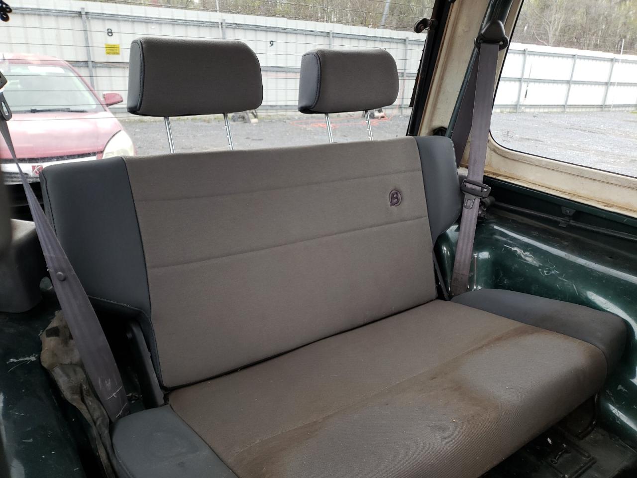 Photo 6 from auction – 2000 JEEP WRANGLER / with VIN 1J4FA59S0YP736975