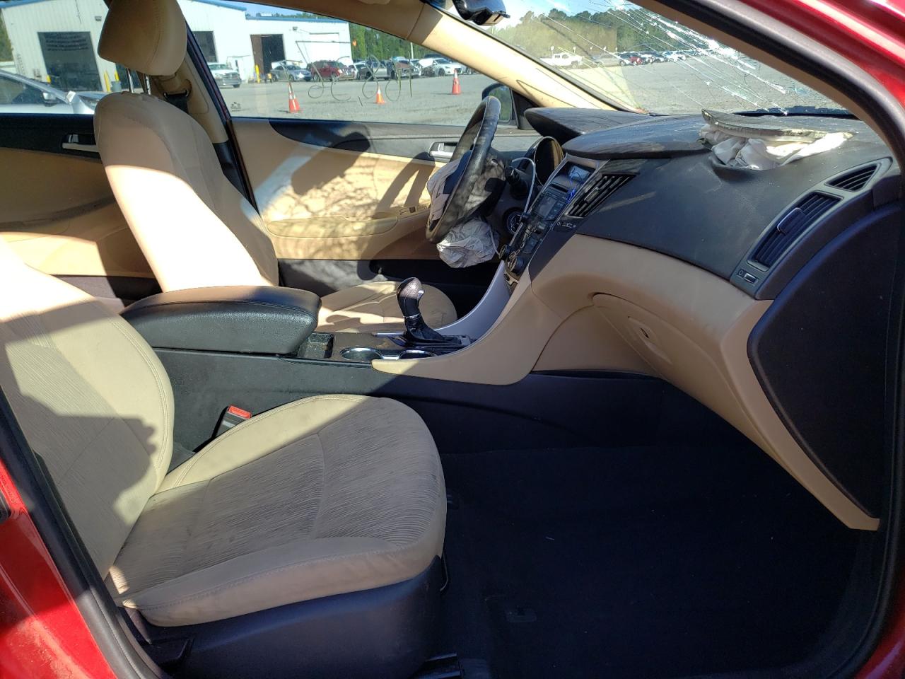 Photo 5 from auction – 2013 HYUNDAI SONATA with VIN 5NPEB4AC7DH677779