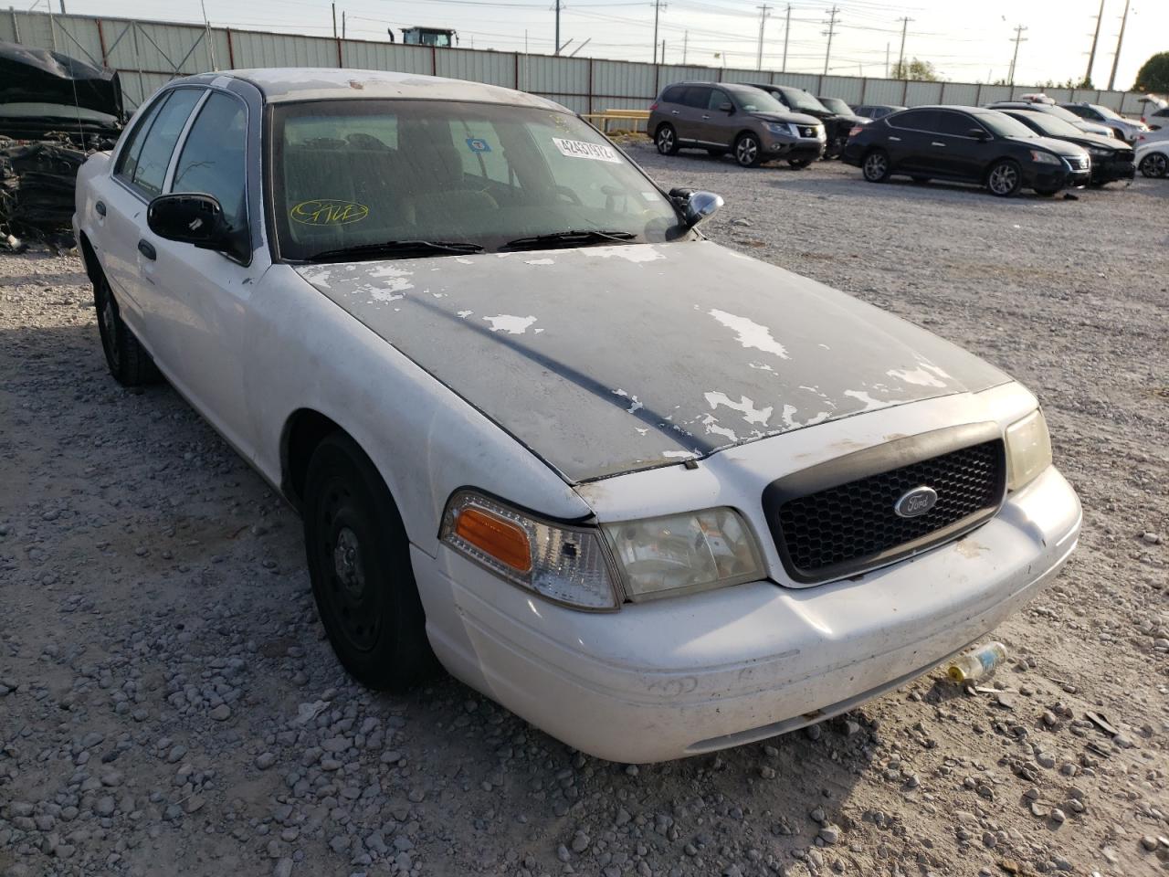 Photo 14 from auction – 2005 FORD CROWN VICT with VIN 2FAFP71W85X123562