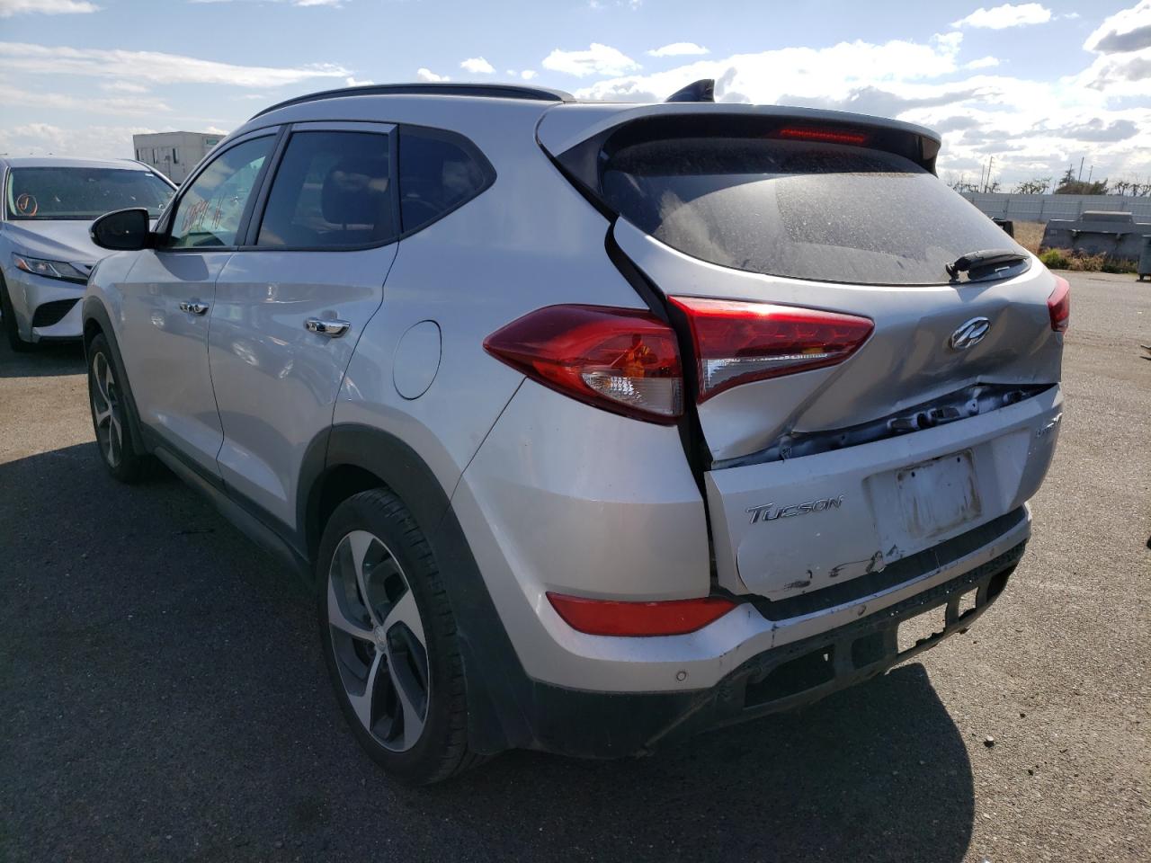 Photo 3 from auction – 2016 HYUNDAI TUCSON LIM with VIN KM8J33A2XGU253046